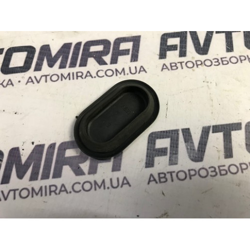 Заглушка крышки багажника Fiat Punto HB 2005-2018 51816695